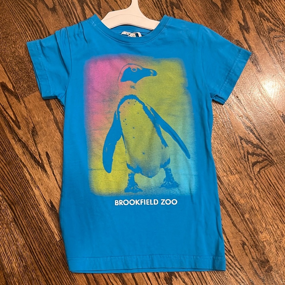 Live And Tell Brookfield Zoo Girls Penguin Graphic Short Sleeve Shirt